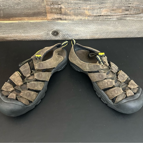 KEEN Men's Size 11.5 Newport Brown‎ Leather Waterproof Hiking Sandals Outdoors - Picture 4 of 8